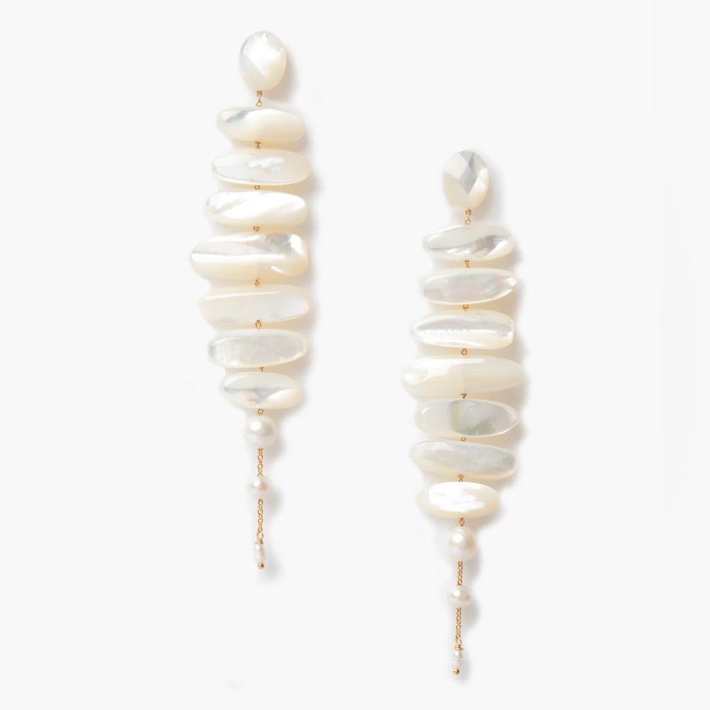 CHAN LUU MIZUMI EARRINGS WHITE MOP